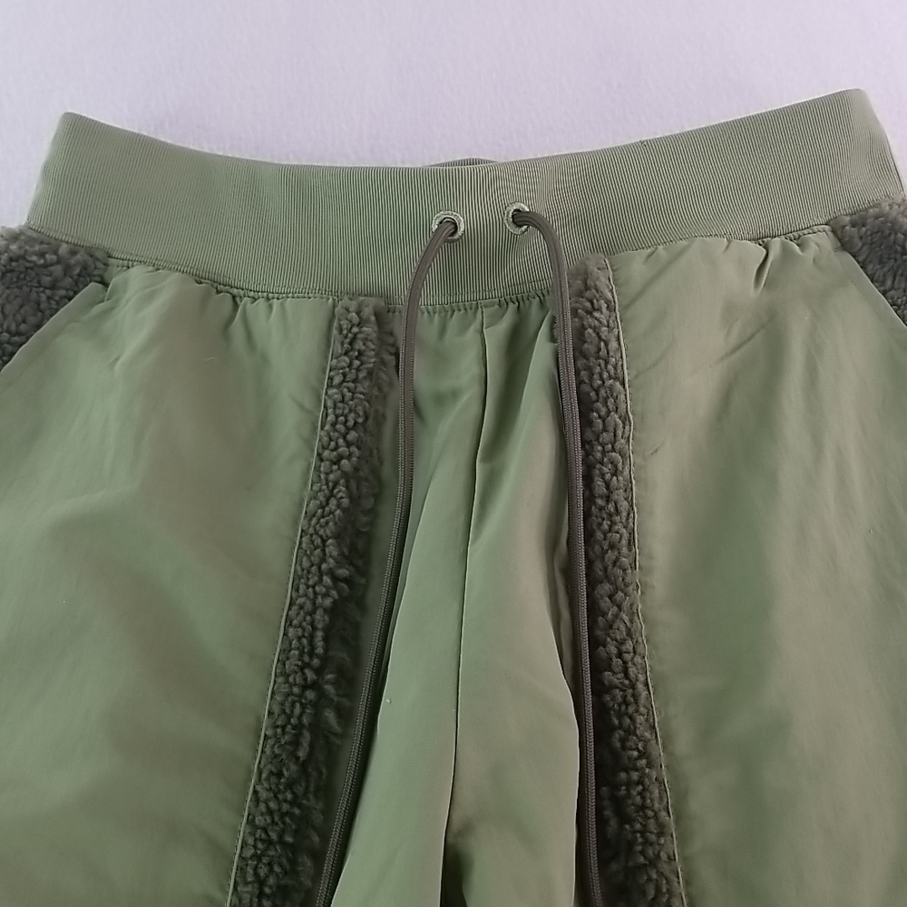 Nike Women High Waisted Joggers Olive Green Pocket Sweatpants Athletic M - Picture 11 of 16